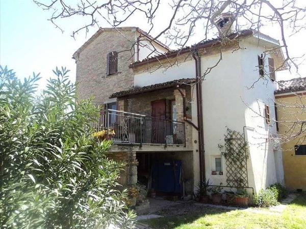 appartamento in vendita ad Urbino in zona Centro CittÃ 