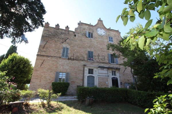 casa indipendente in vendita ad Urbino in zona Centro CittÃ 