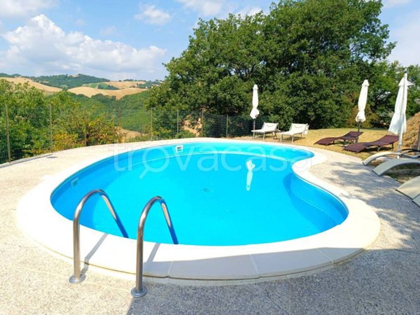 casa indipendente in vendita ad Urbino