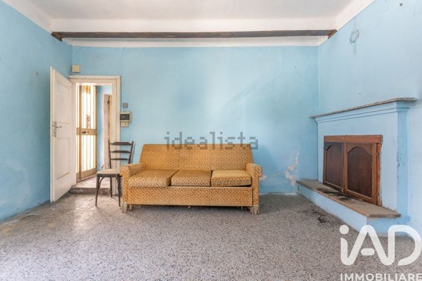 casa indipendente in vendita ad Urbino