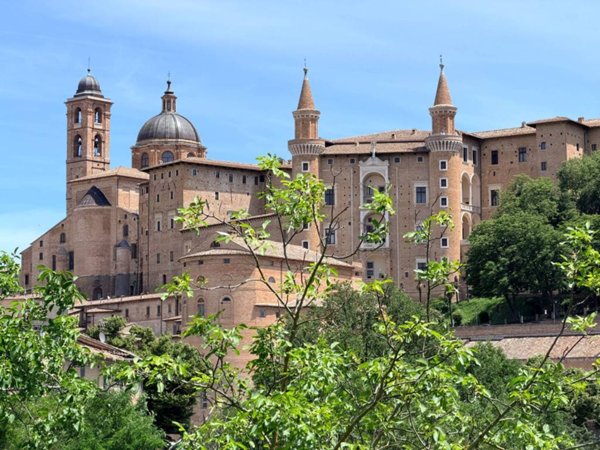 casa indipendente in vendita ad Urbino