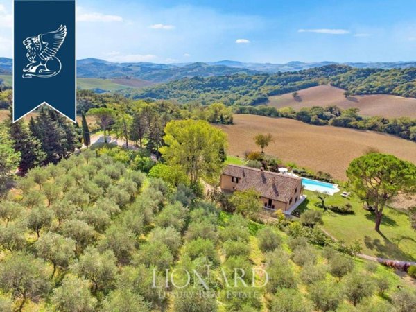 casa indipendente in vendita ad Urbino