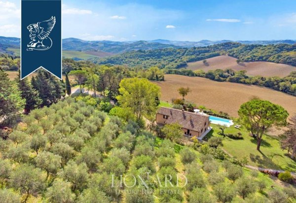 casa indipendente in vendita ad Urbino