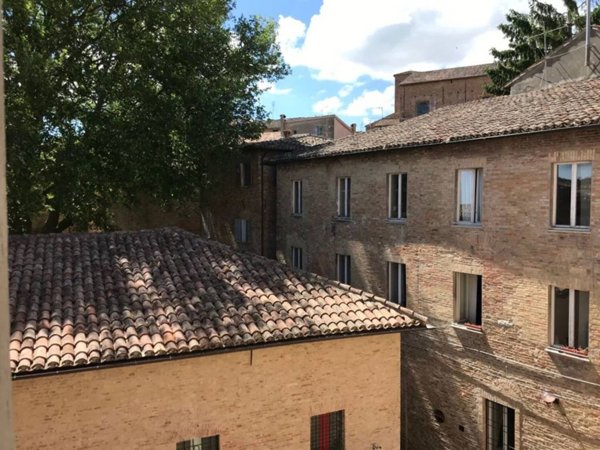 appartamento in vendita ad Urbino in zona Centro CittÃ 