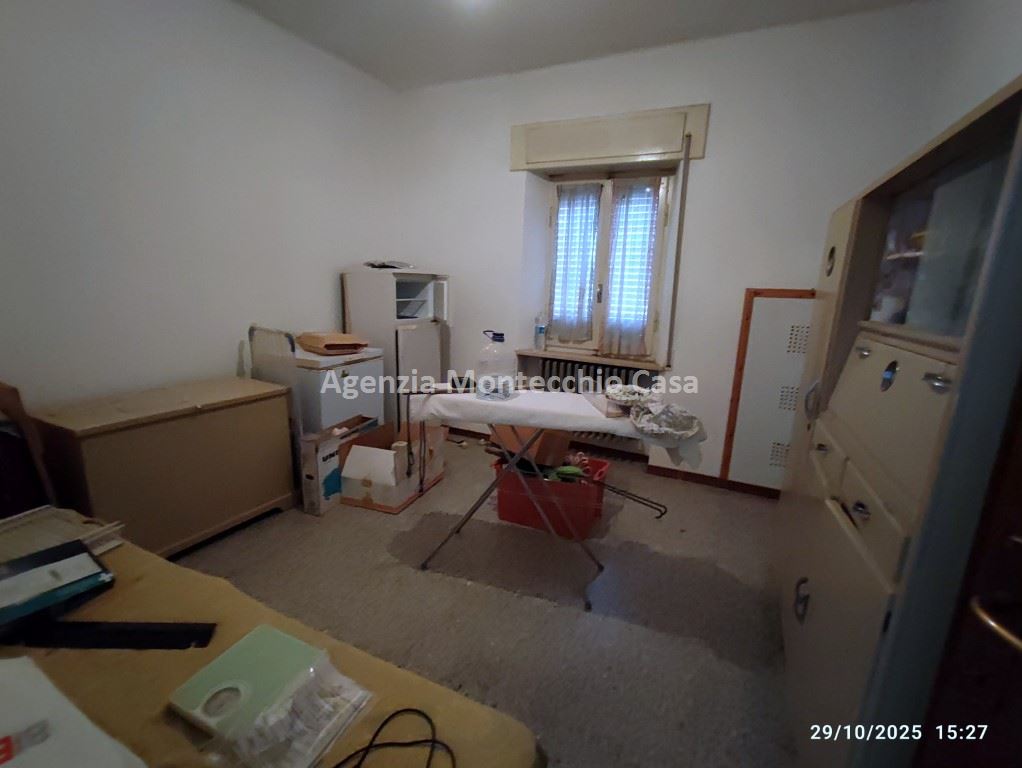 negozio in vendita ad Urbino