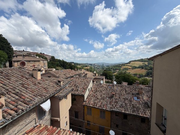 appartamento in vendita ad Urbino in zona Centro CittÃ 