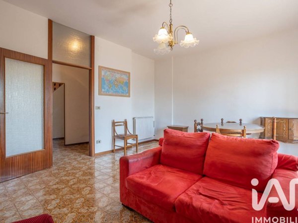 appartamento in vendita ad Urbino in zona Crocicchia