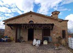 appartamento in vendita ad Urbino in zona Castelboccione