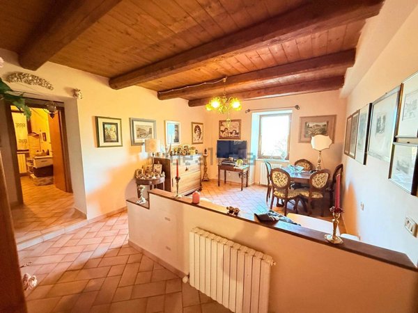 appartamento in vendita ad Urbino in zona Crocicchia
