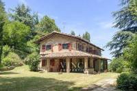 casa indipendente in vendita ad Urbino in zona Tufo