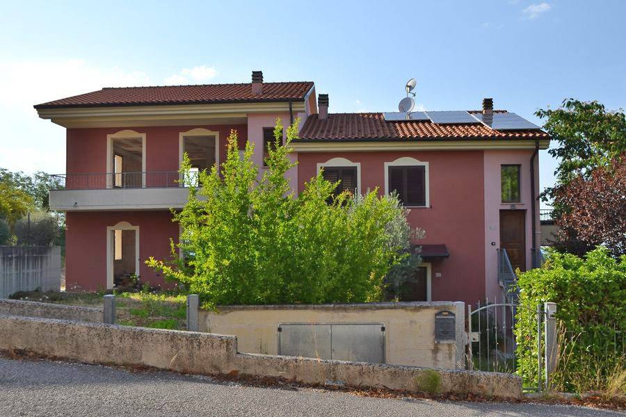 appartamento in vendita ad Urbino in zona La Torre