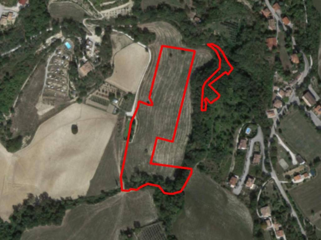 terreno in vendita ad Urbino in zona Castello di Cavallino