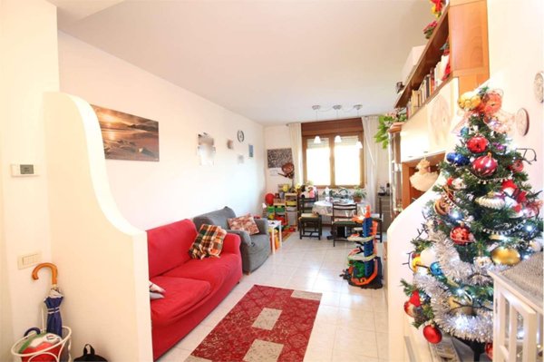 appartamento in vendita a Vallefoglia in zona Morciola