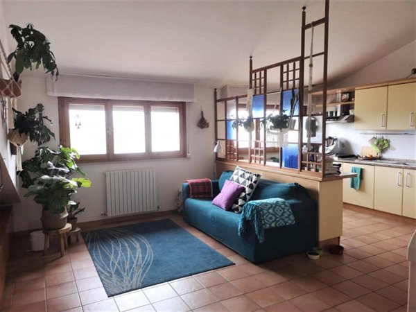 appartamento in vendita a Vallefoglia in zona Montecchio