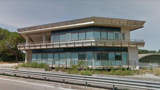 ufficio in vendita a Vallefoglia in zona Bottega