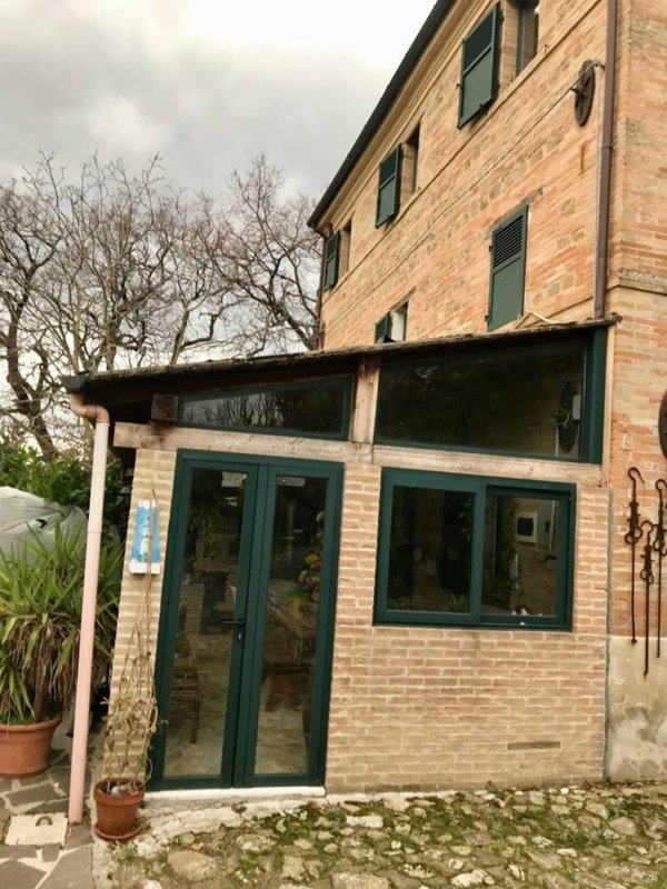 casa indipendente in vendita a Vallefoglia in zona Sant'Angelo in Lizzola
