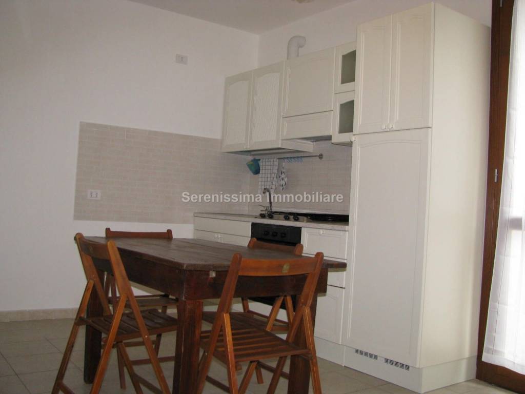 appartamento in vendita a Vallefoglia in zona Montecchio