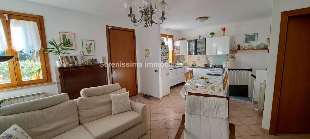 appartamento in vendita a Vallefoglia in zona Sant'Angelo in Lizzola