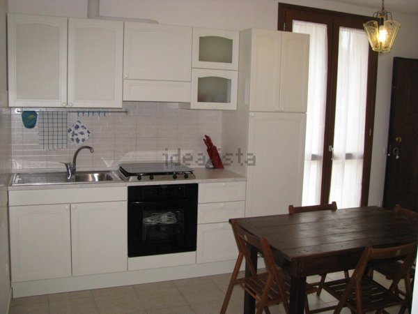 appartamento in vendita a Vallefoglia in zona Montecchio