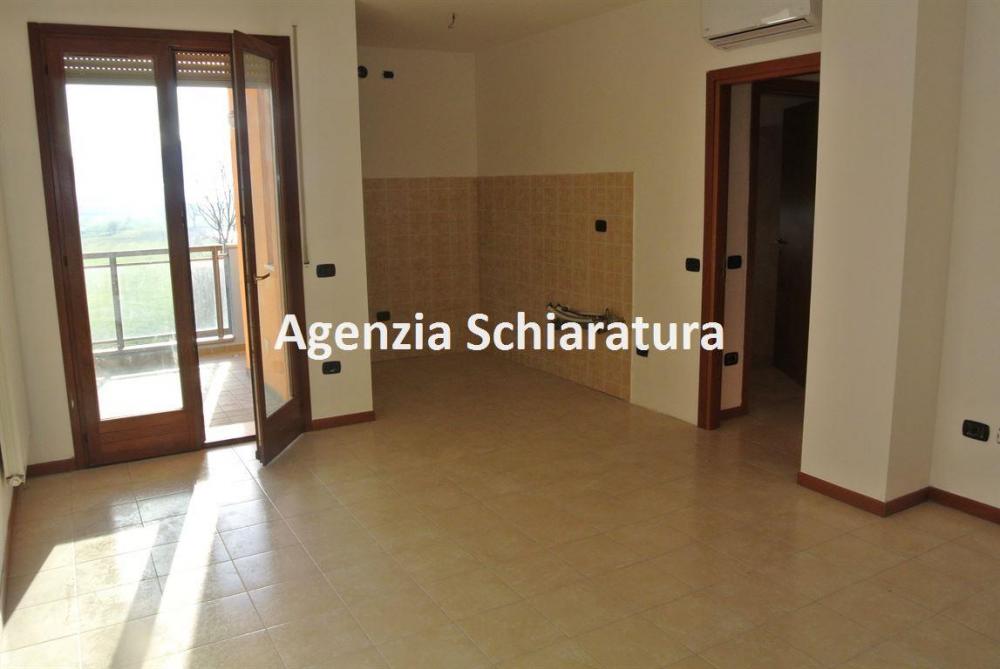 appartamento in vendita a Vallefoglia in zona Montecchio
