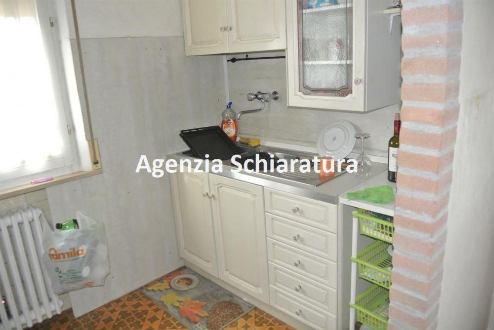 casa indipendente in vendita a Vallefoglia in zona Cappone