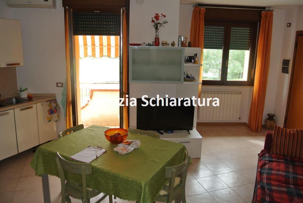 appartamento in vendita a Vallefoglia in zona Montecchio