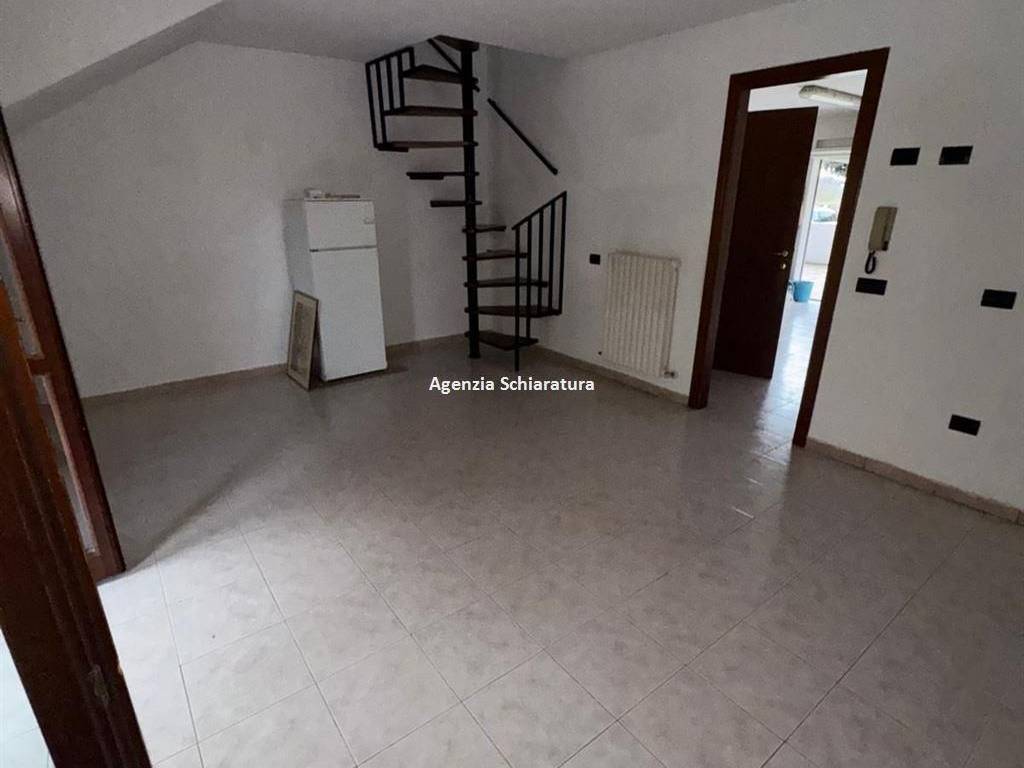appartamento in vendita a Vallefoglia in zona Montecchio
