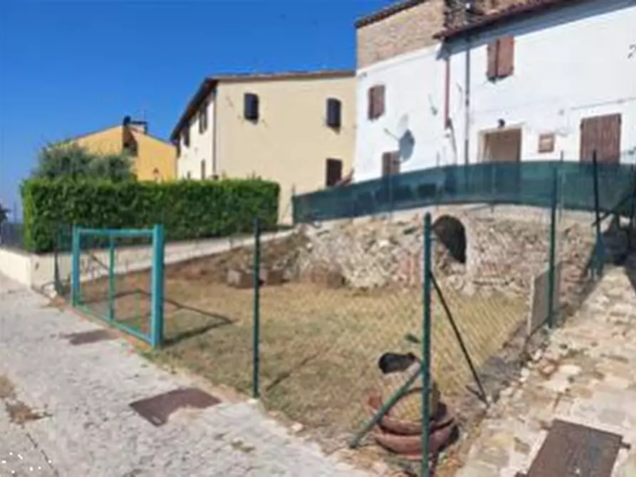 casa indipendente in vendita a Vallefoglia in zona Montefabbri