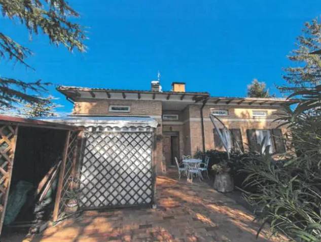casa indipendente in vendita a Vallefoglia