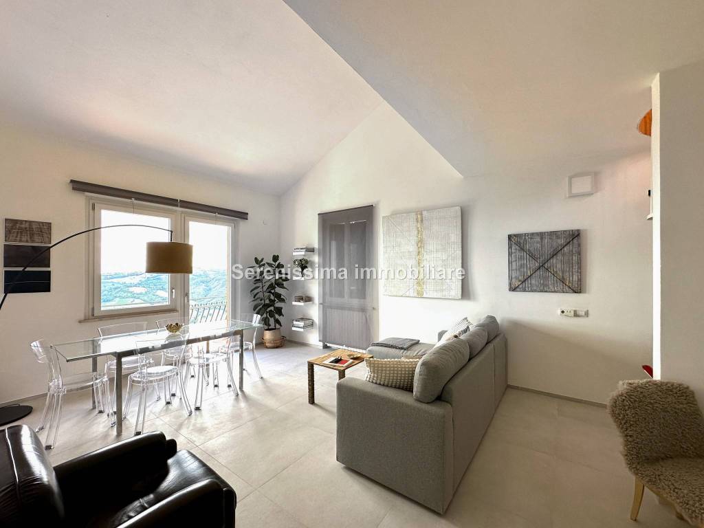 casa indipendente in vendita a Vallefoglia