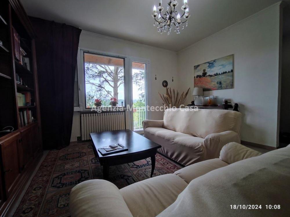 appartamento in vendita a Vallefoglia in zona Pontevecchio