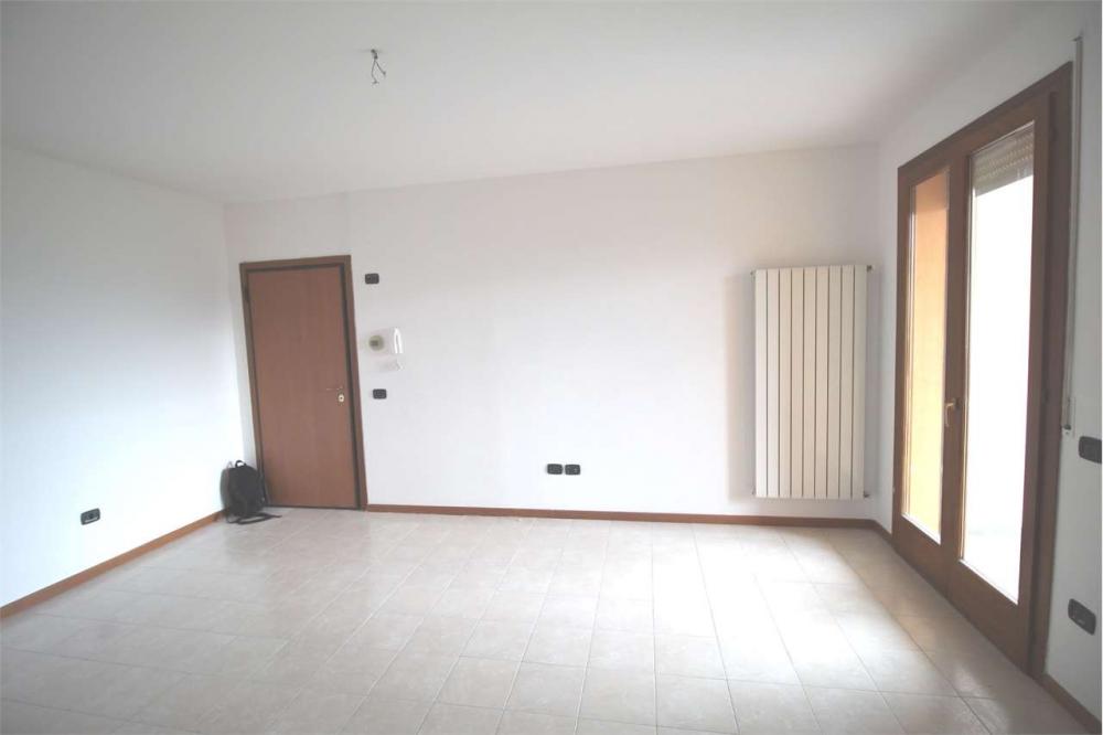appartamento in vendita a Vallefoglia in zona Montecchio