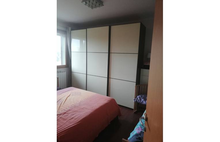 appartamento in vendita a Vallefoglia in zona Montecchio