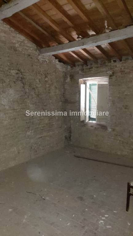 casa indipendente in vendita a Vallefoglia in zona Sant'Angelo in Lizzola