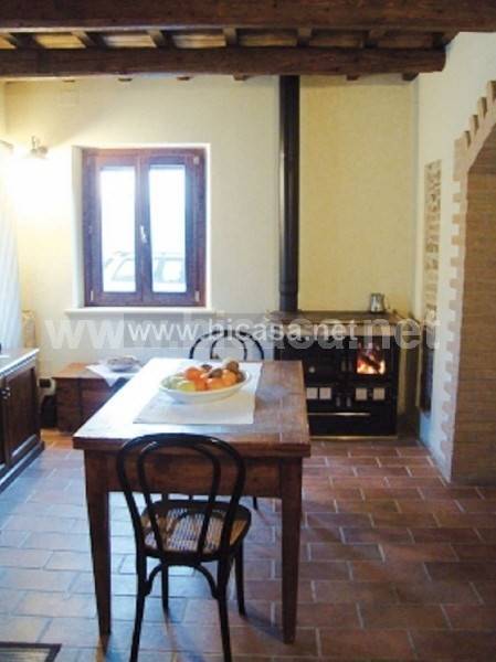 casa indipendente in vendita a Vallefoglia in zona Sant'Angelo in Lizzola