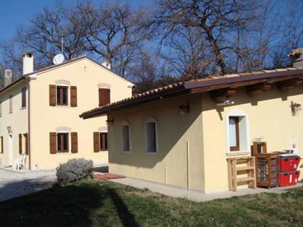 appartamento in vendita a Vallefoglia in zona Sant'Angelo in Lizzola