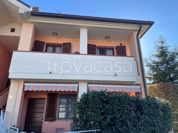 appartamento in vendita a Vallefoglia in zona Montecchio