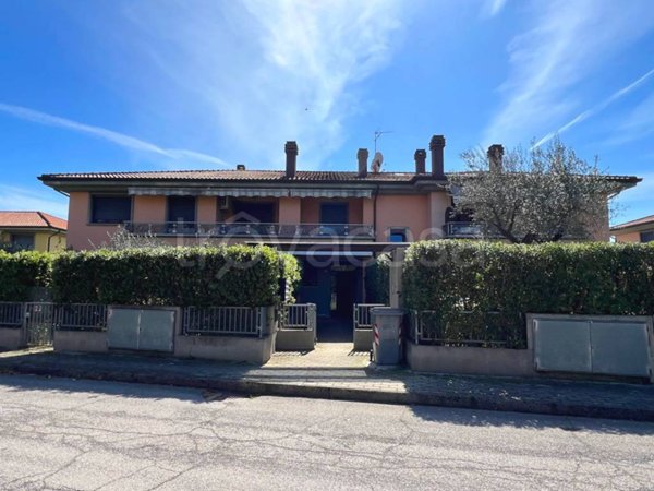 appartamento in vendita a Vallefoglia in zona Morciola