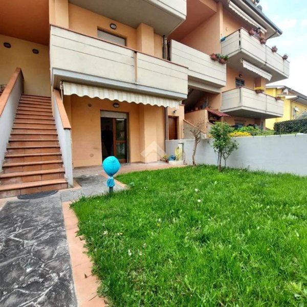 appartamento in vendita a Vallefoglia in zona Montecchio