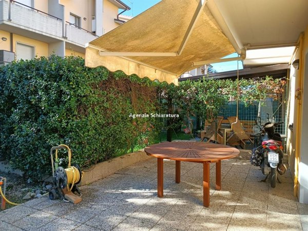 appartamento in vendita a Vallefoglia in zona Montecchio