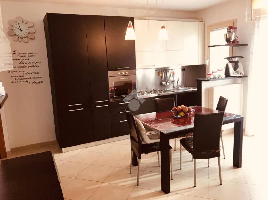 appartamento in vendita a Vallefoglia in zona Montecchio
