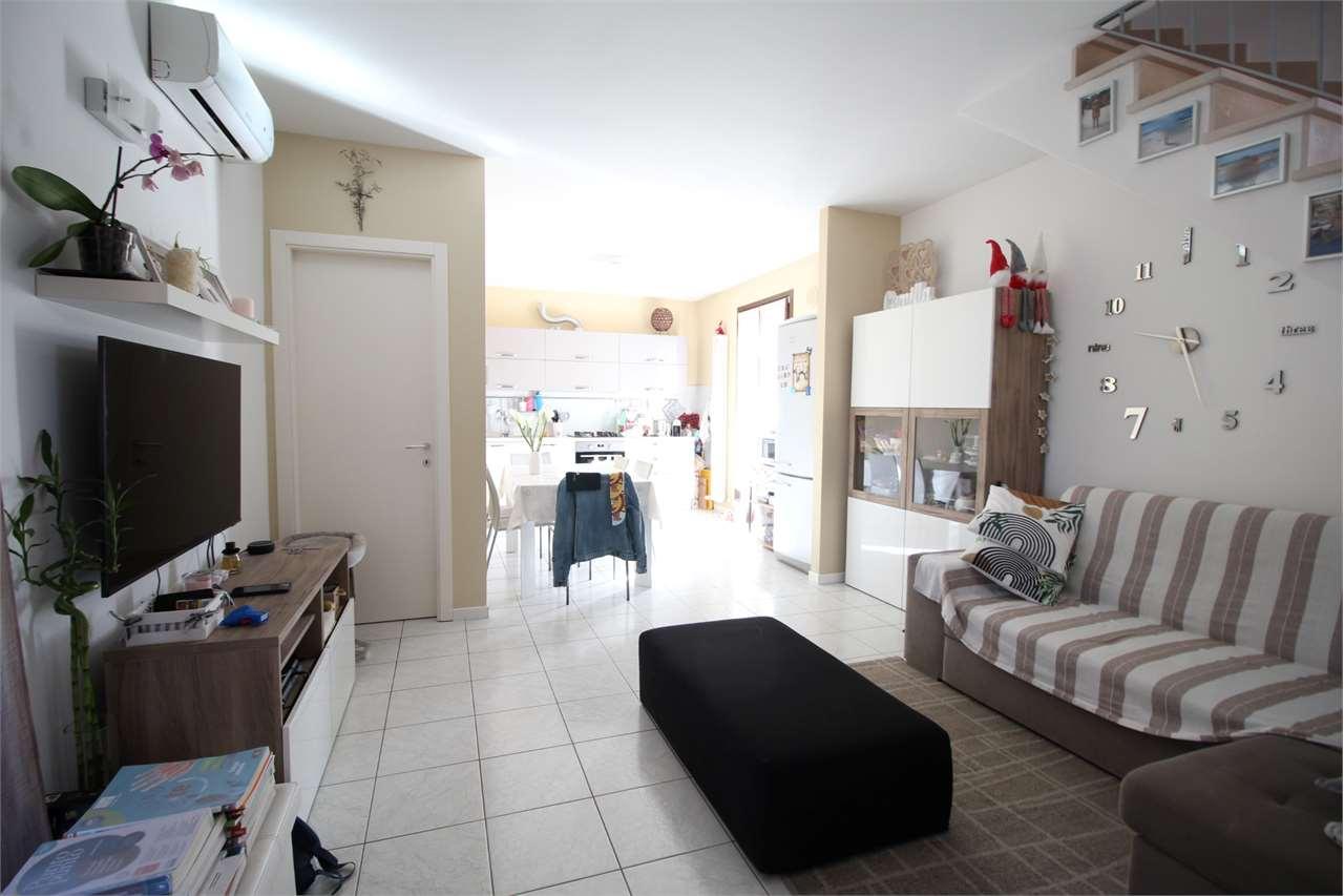 appartamento in vendita a Vallefoglia in zona Bottega