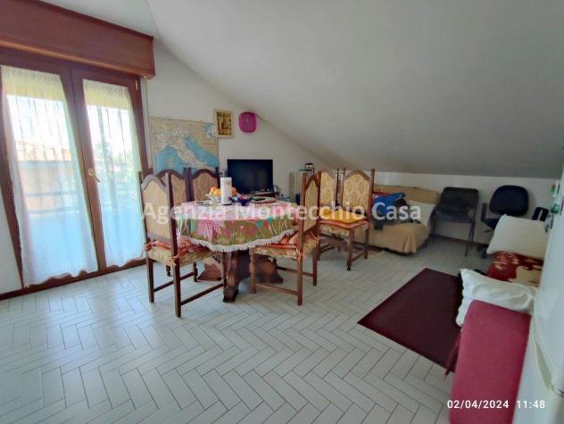 appartamento in vendita a Vallefoglia in zona Montecchio