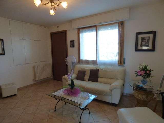 appartamento in vendita a Vallefoglia in zona Montecchio