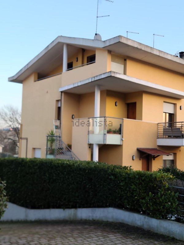 appartamento in vendita a Vallefoglia in zona Morciola