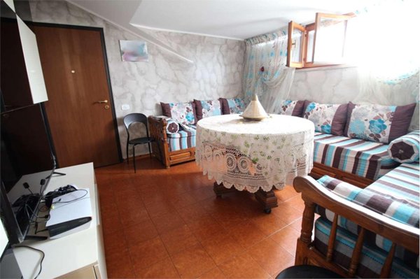 appartamento in vendita a Vallefoglia in zona Morciola