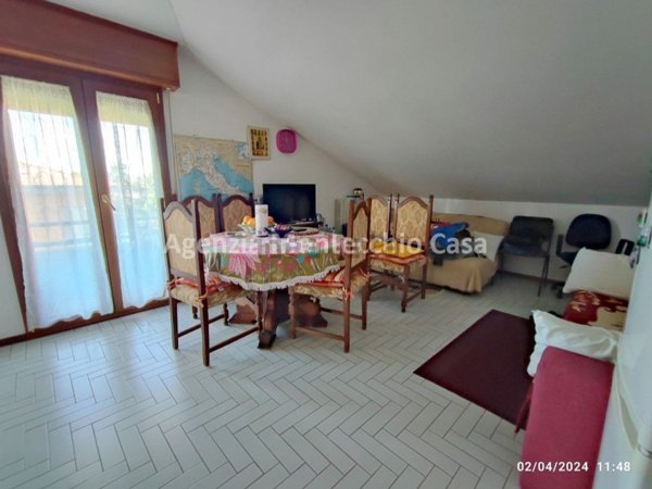 appartamento in vendita a Vallefoglia in zona Montecchio