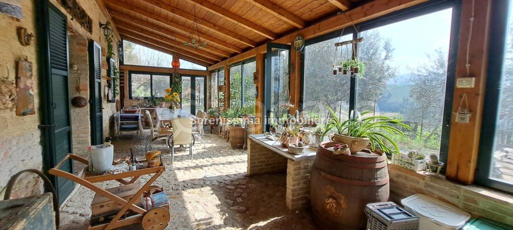 casa indipendente in vendita a Vallefoglia in zona Sant'Angelo in Lizzola
