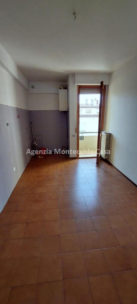 appartamento in vendita a Vallefoglia in zona Montecchio