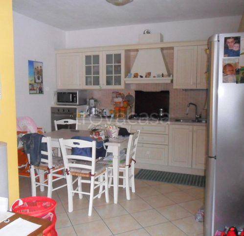 appartamento in vendita a Vallefoglia in zona Bottega